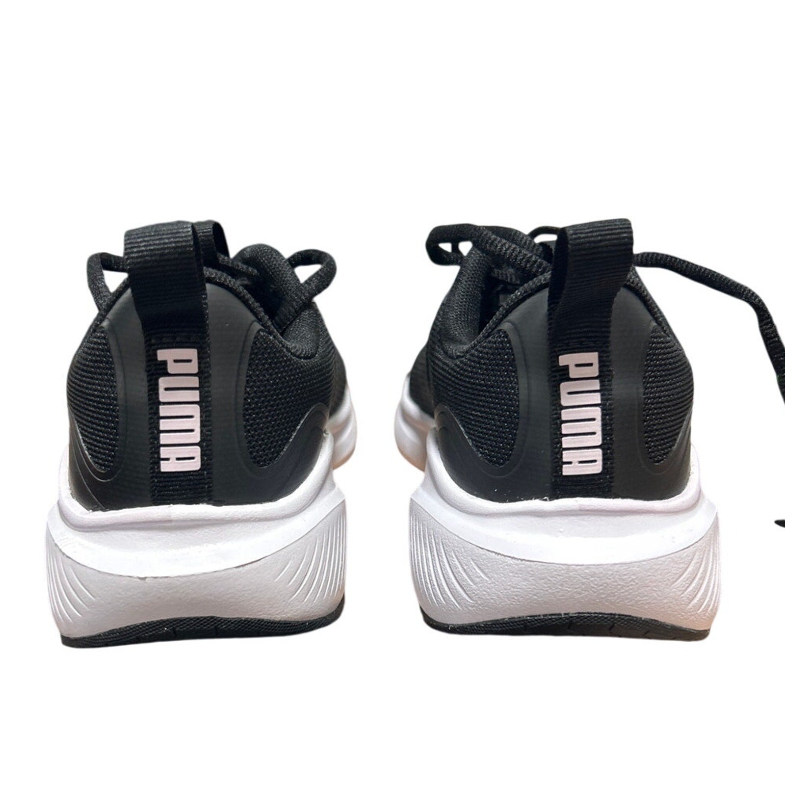 Puma Womens Size 7 Black White Lace Up Skyrocket Sneaker Athletic Tennis Shoes